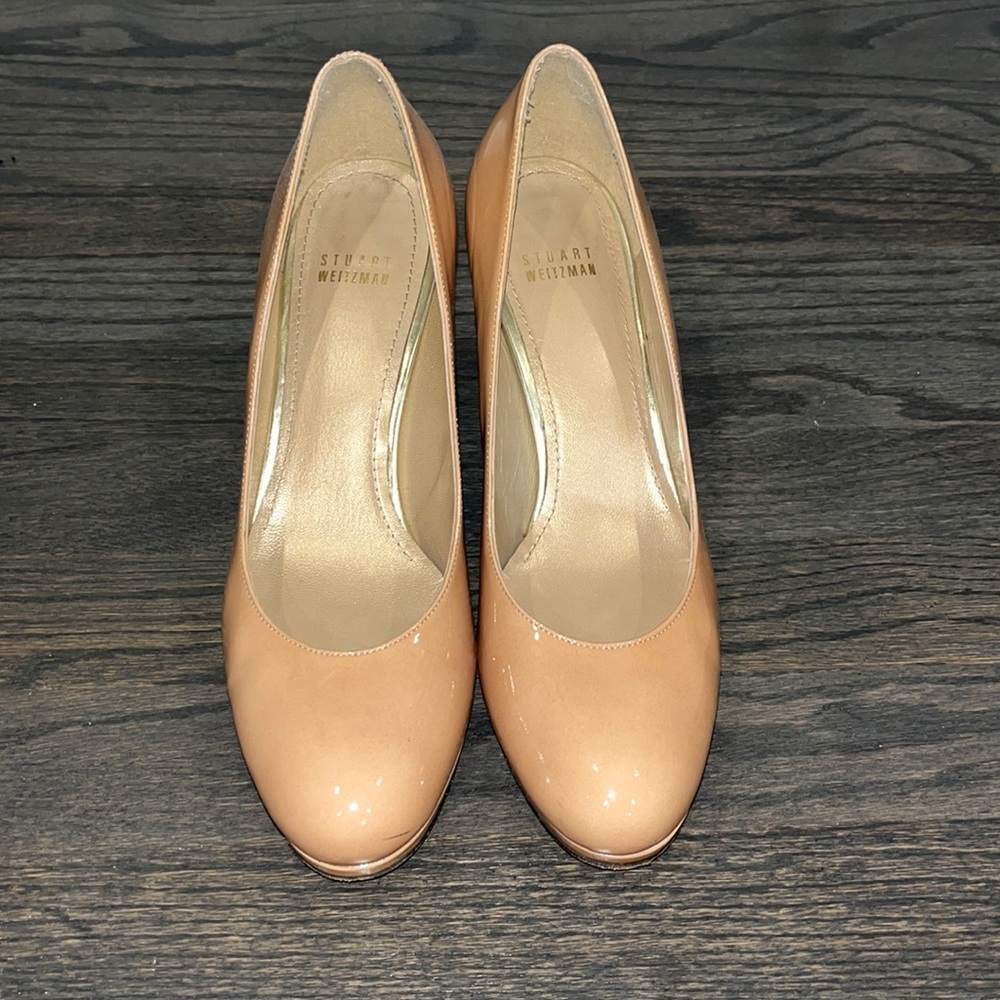 Stuart Weitzman Patent Pumps size 9